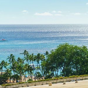 Aqua Palms Waikiki